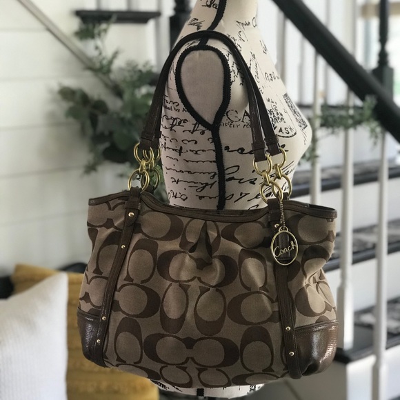 Coach Handbags - COACH Shoulder Bag